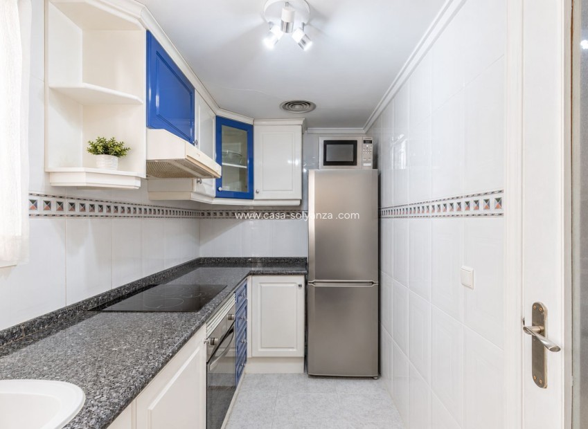 Resale - Apartment / flat - Moraira - Centro urbano