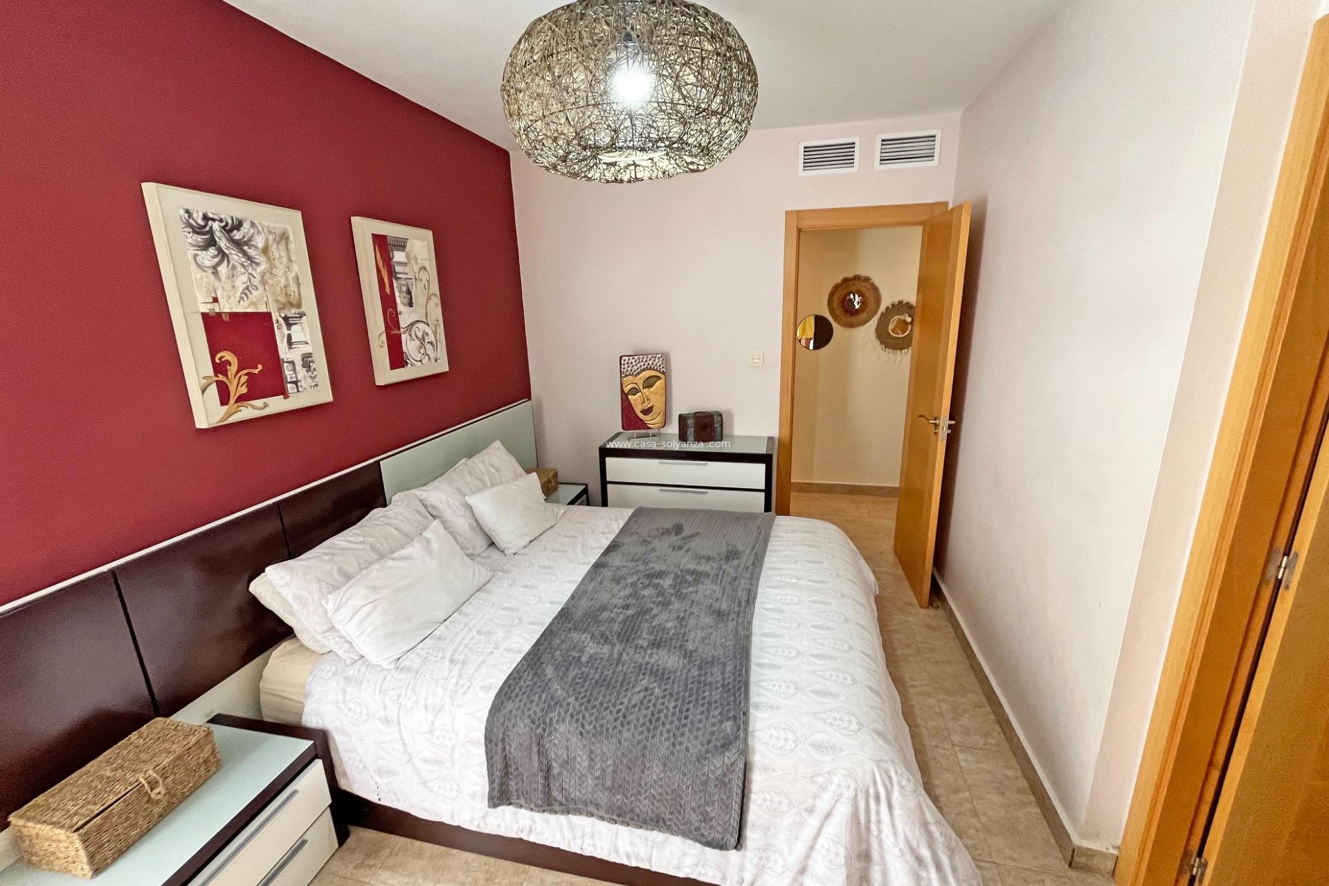 Resale - Apartment / flat - Novelda - Barrio San Roque