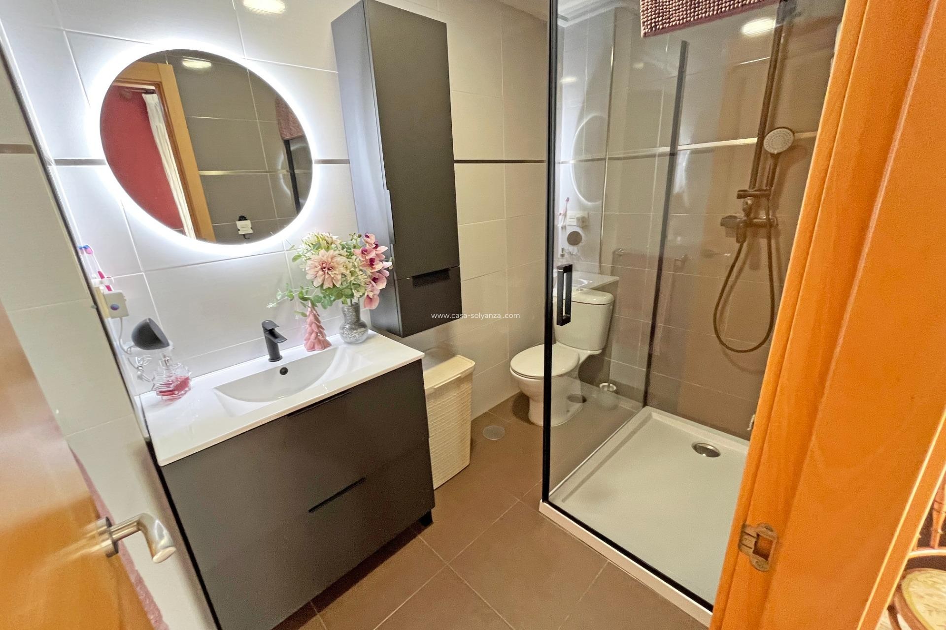 Resale - Apartment / flat - Novelda - Barrio San Roque