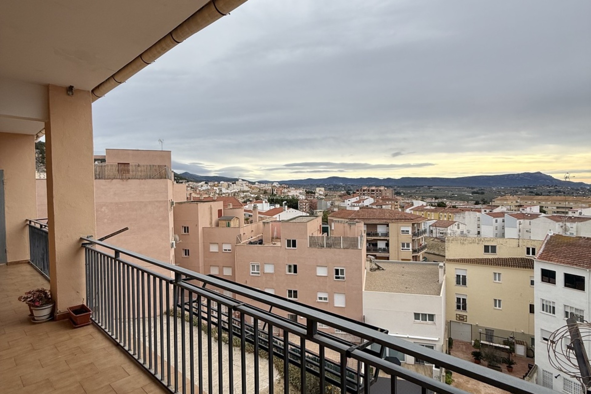 Resale - Apartment / flat - Onil - Costa Blanca