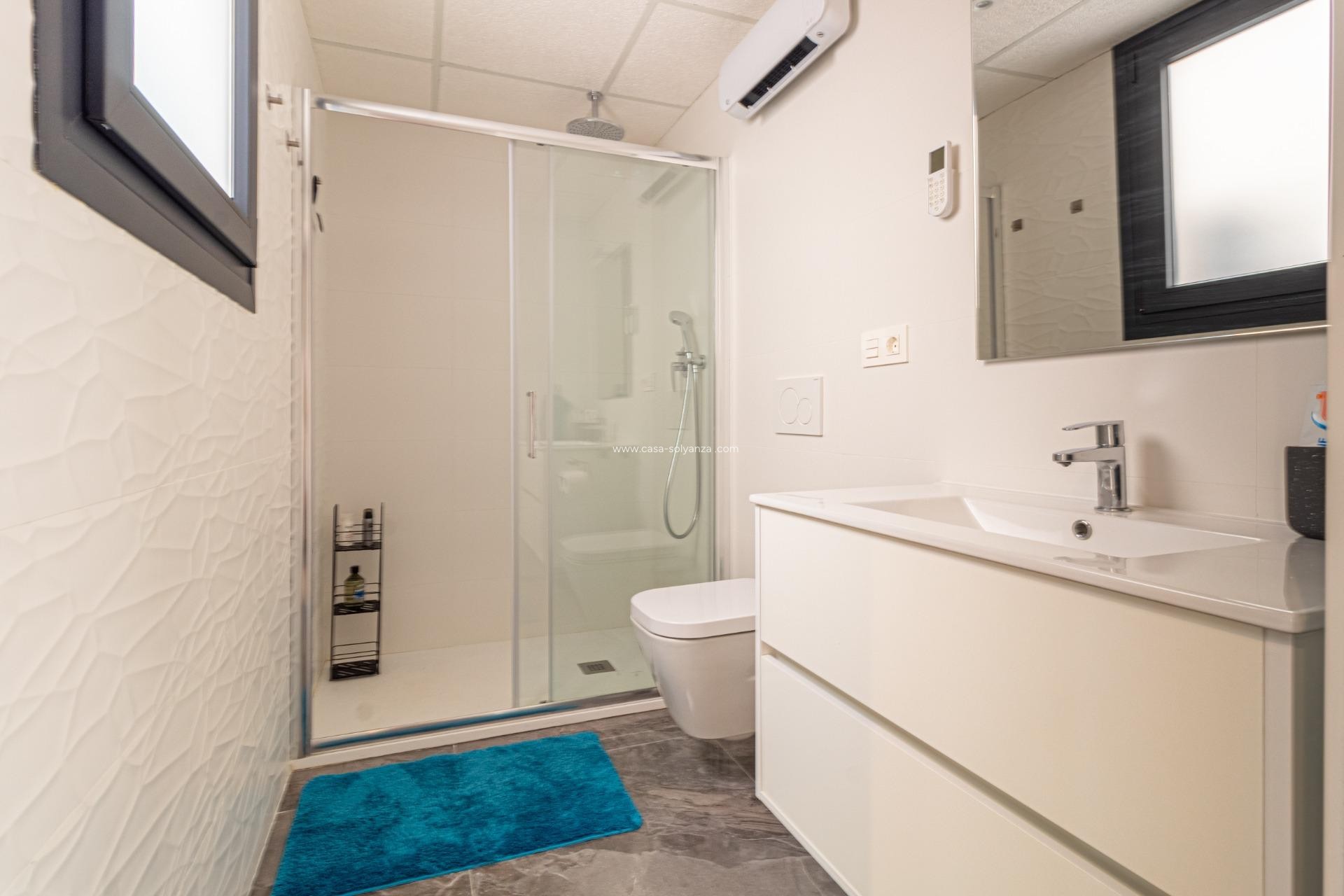 Resale - Apartment / flat - Orihuela Costa - La Florida