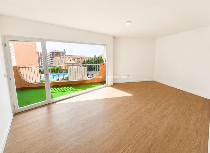 Resale - Apartment / flat - Orihuela Costa - La Regia