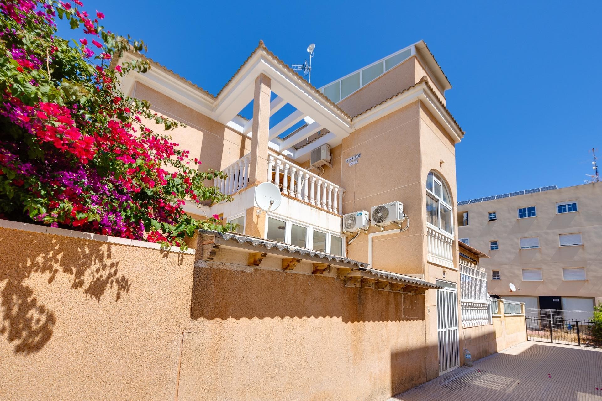 Resale - Apartment / flat - Orihuela Costa - La Zenia