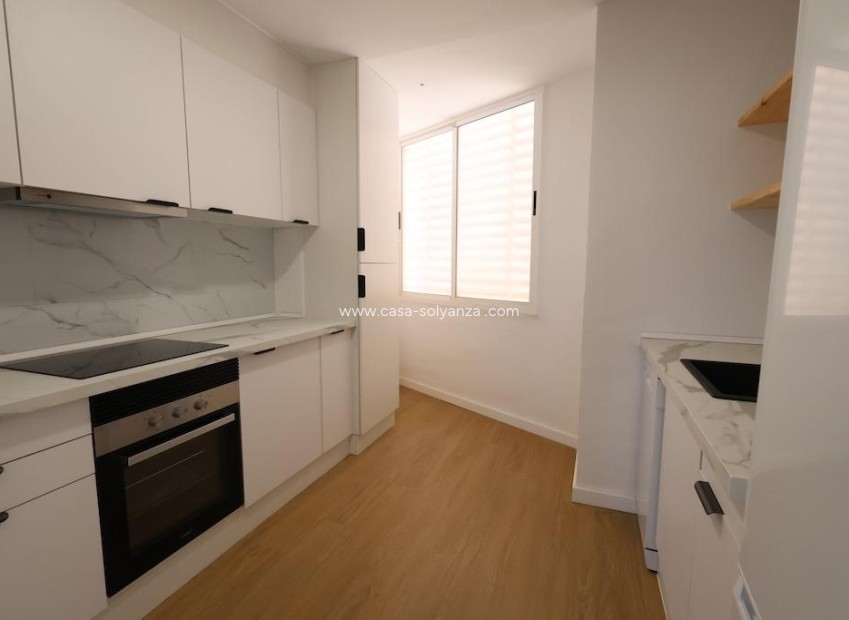 Resale - Apartment / flat - Orihuela Costa - La Zenia
