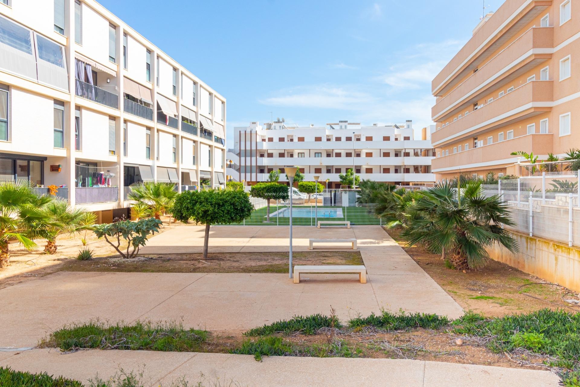 Resale - Apartment / flat - Orihuela Costa - Los Dolses