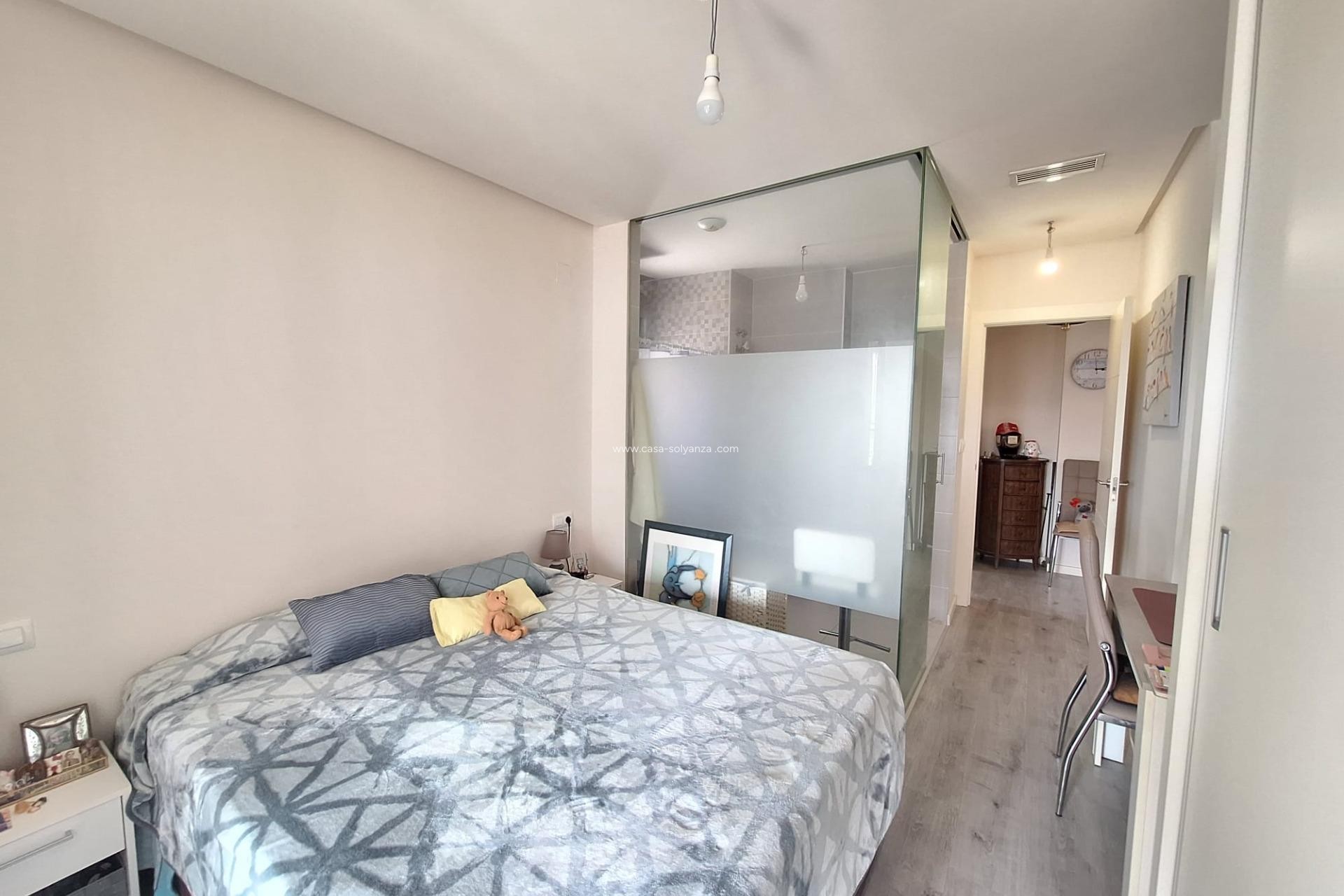 Resale - Apartment / flat - Orihuela Costa - Los Dolses
