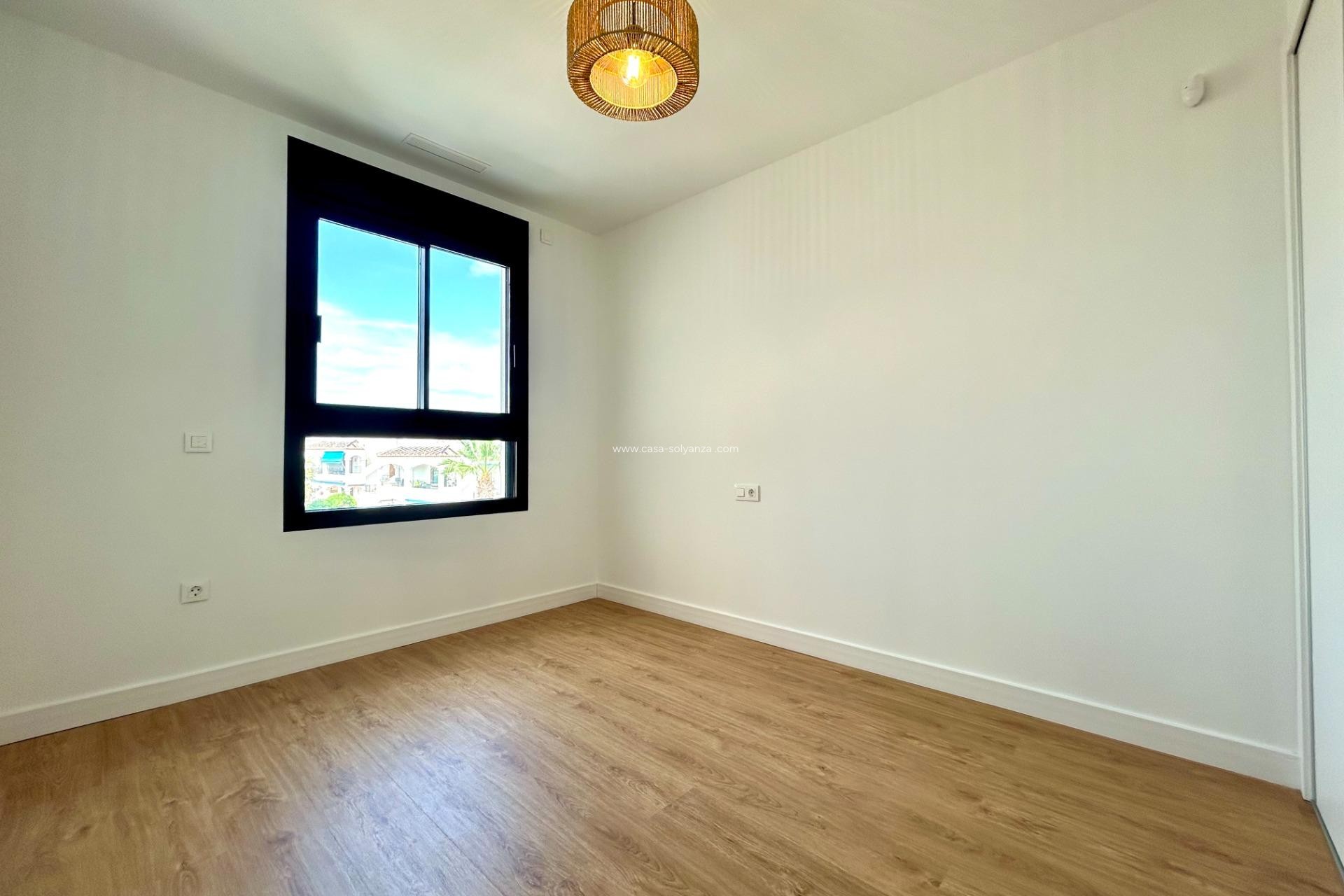 Resale - Apartment / flat - Orihuela Costa - PAU 8