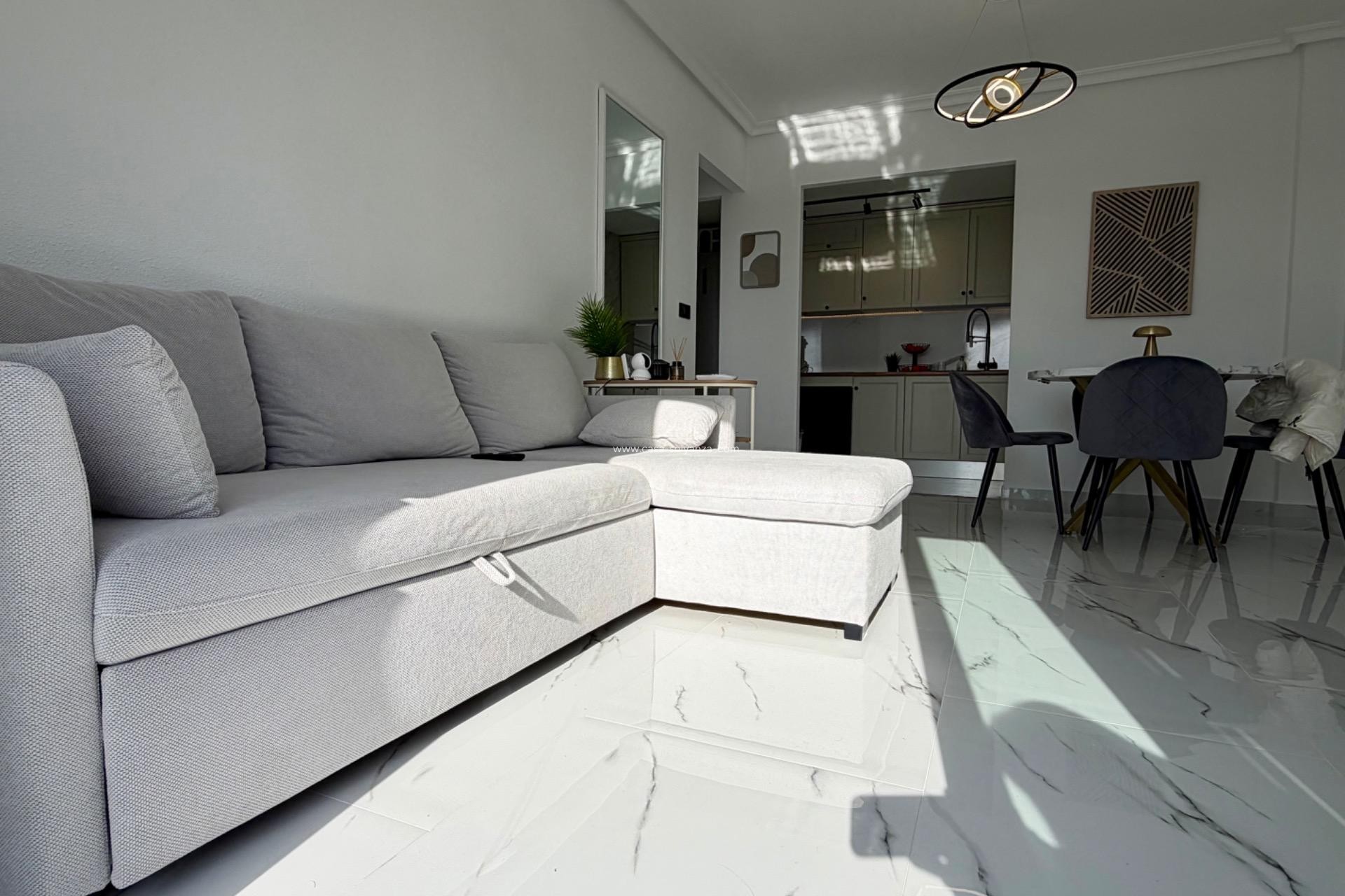 Resale - Apartment / flat - Orihuela Costa - Playa Flamenca