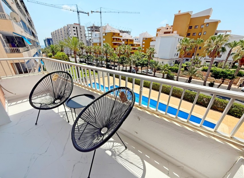 Resale - Apartment / flat - Orihuela Costa - Punta Prima