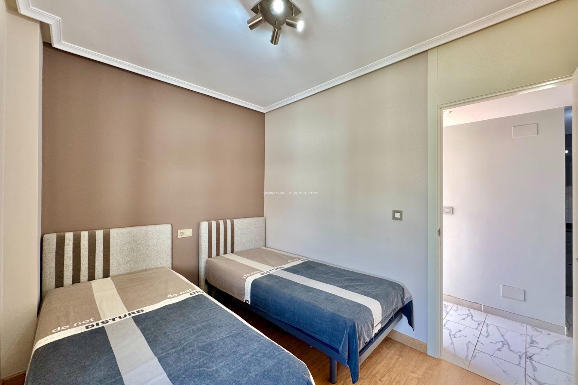 Resale - Apartment / flat - Orihuela Costa - Punta Prima