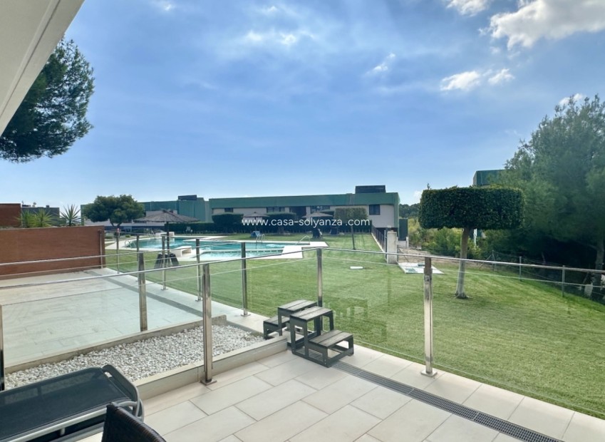 Resale - Apartment / flat - Orihuela Costa - Villamartín