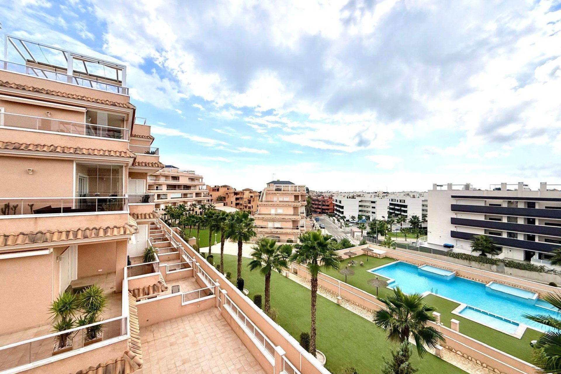 Resale - Apartment / flat - Orihuela Costa - Villamartín