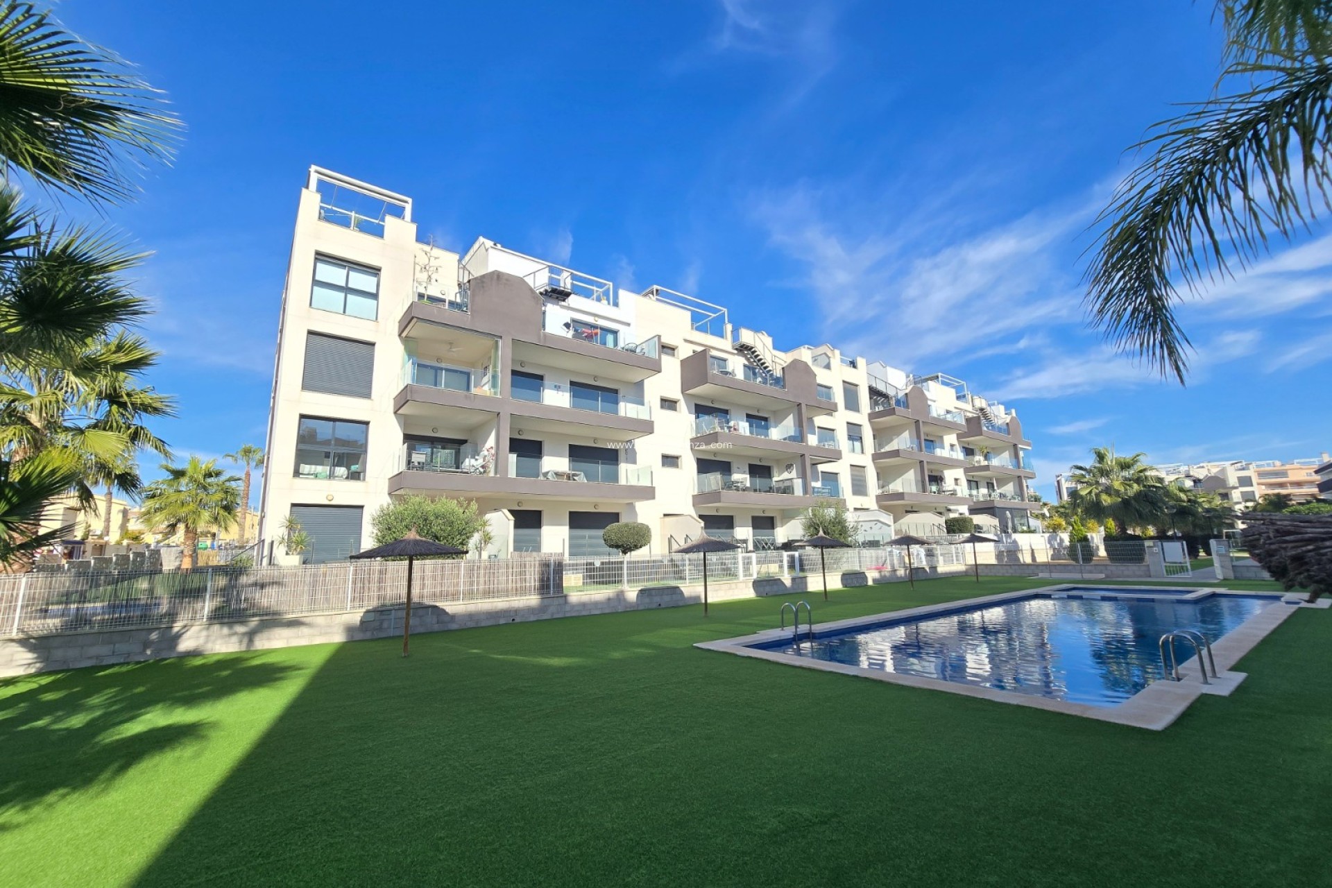 Resale - Apartment / Flat * - Orihuela Costa * - Villamartín *