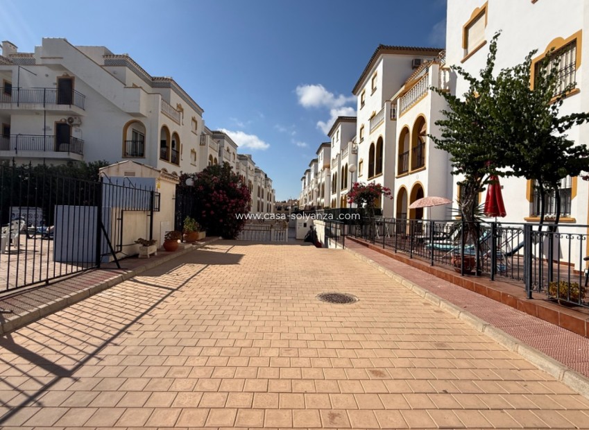 Resale - Apartment / flat - Orihuela - Inland