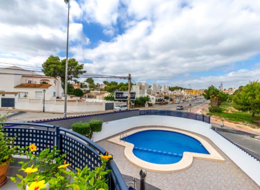 Resale - Apartment / flat - Orihuela - Inland