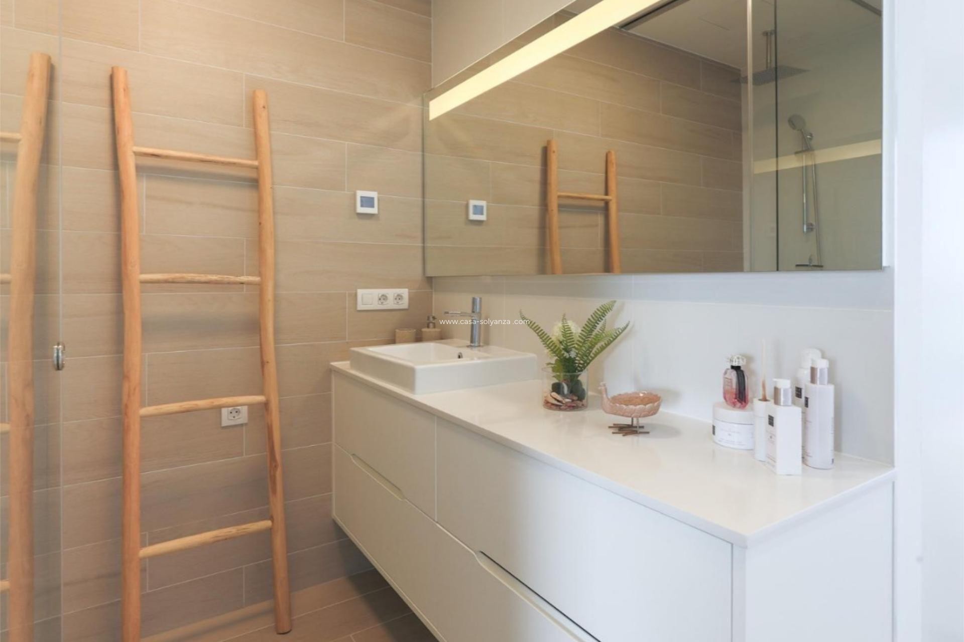 Resale - Apartment / flat - Orihuela - Las Colinas Golf Resort