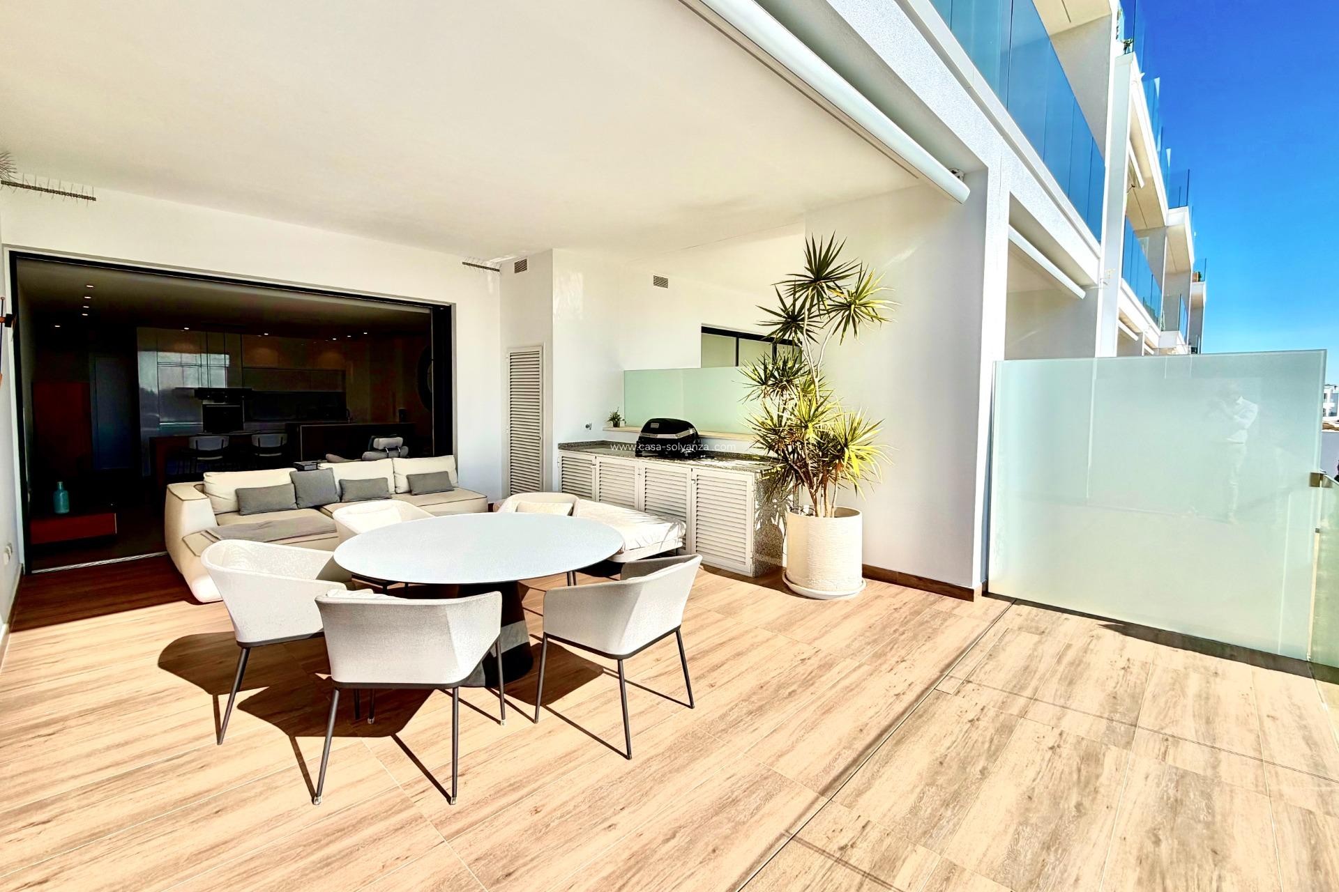 Resale - Apartment / flat - Orihuela - Las Colinas Golf Resort