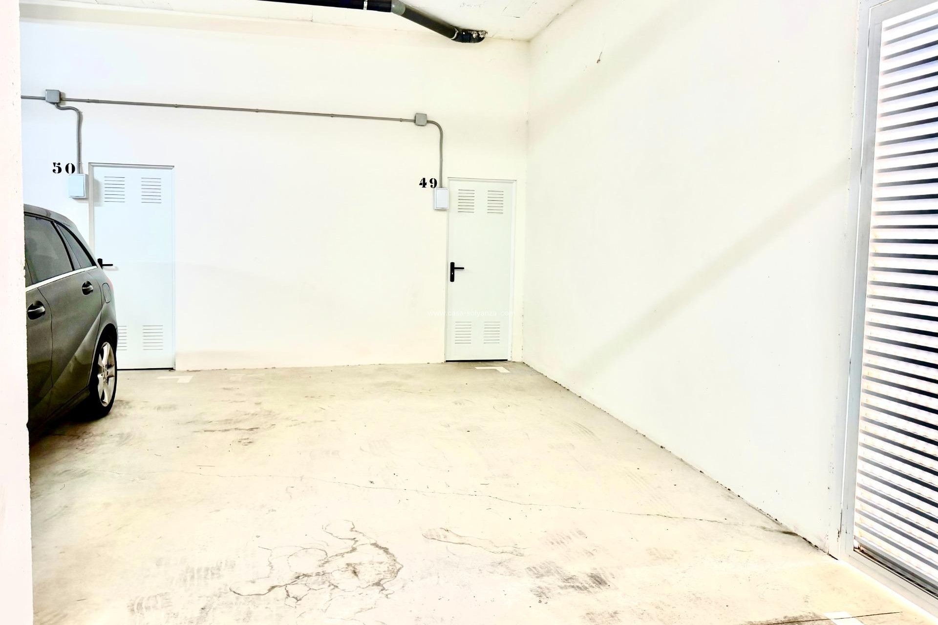 Resale - Apartment / flat - Orihuela - Las Colinas Golf Resort