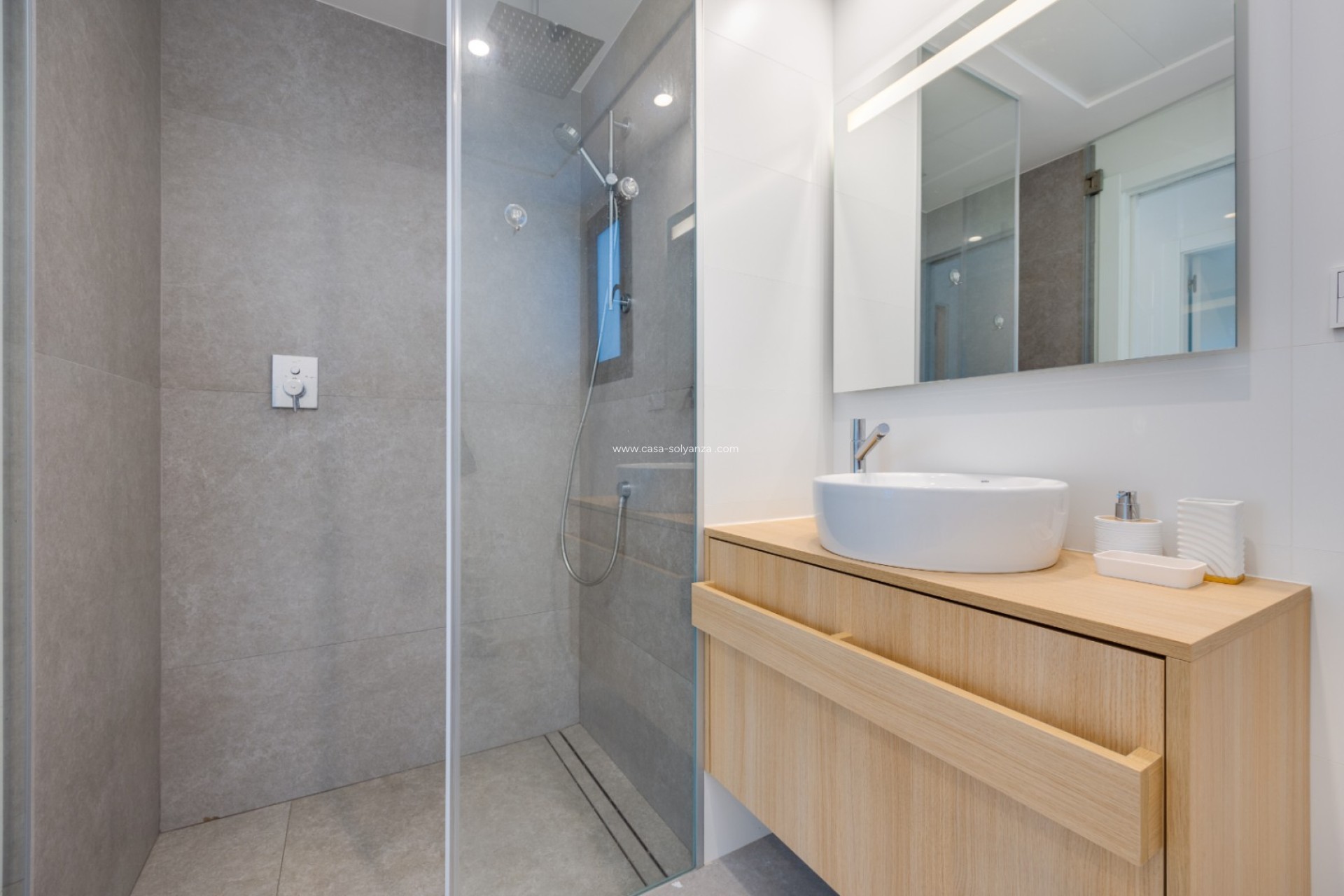 Resale - Apartment / flat - Orihuela - Las Colinas