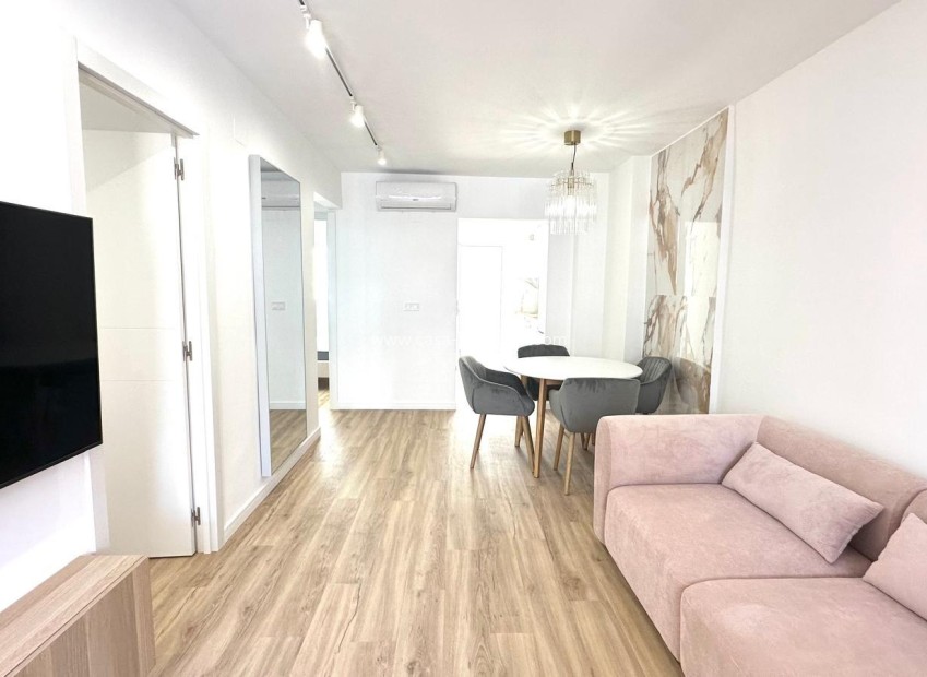 Resale - Apartment / flat - Orihuela - Los Balcones Y Los Altos