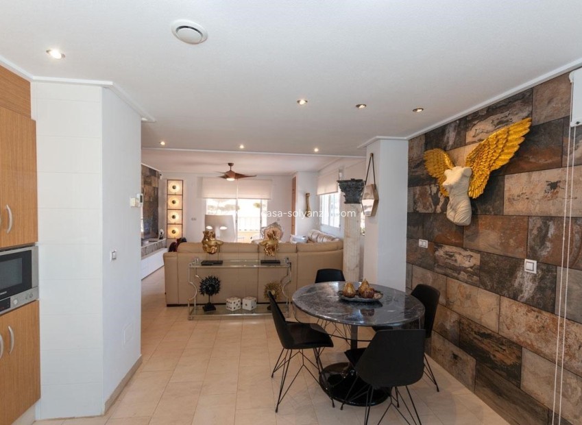 Resale - Apartment / flat - Orihuela - Los Dolses