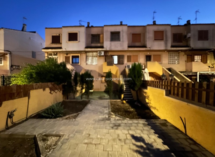 Resale - Apartment / flat - Orihuela - Los Huertos