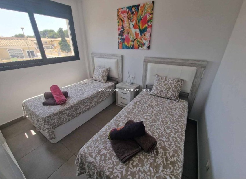 Resale - Apartment / flat - Orihuela - Villamartin