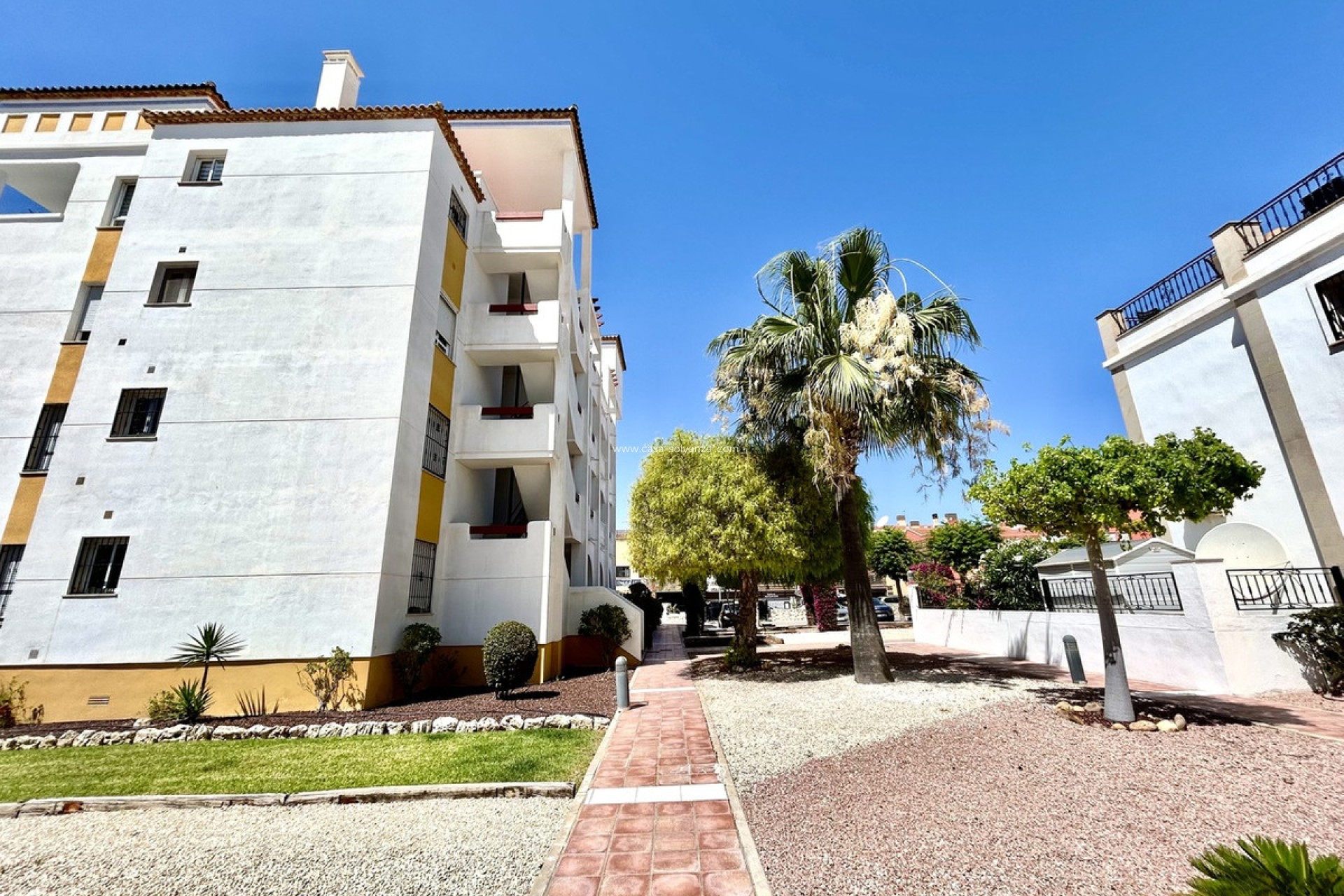 Resale - Apartment / flat - Orihuela - Villamartin