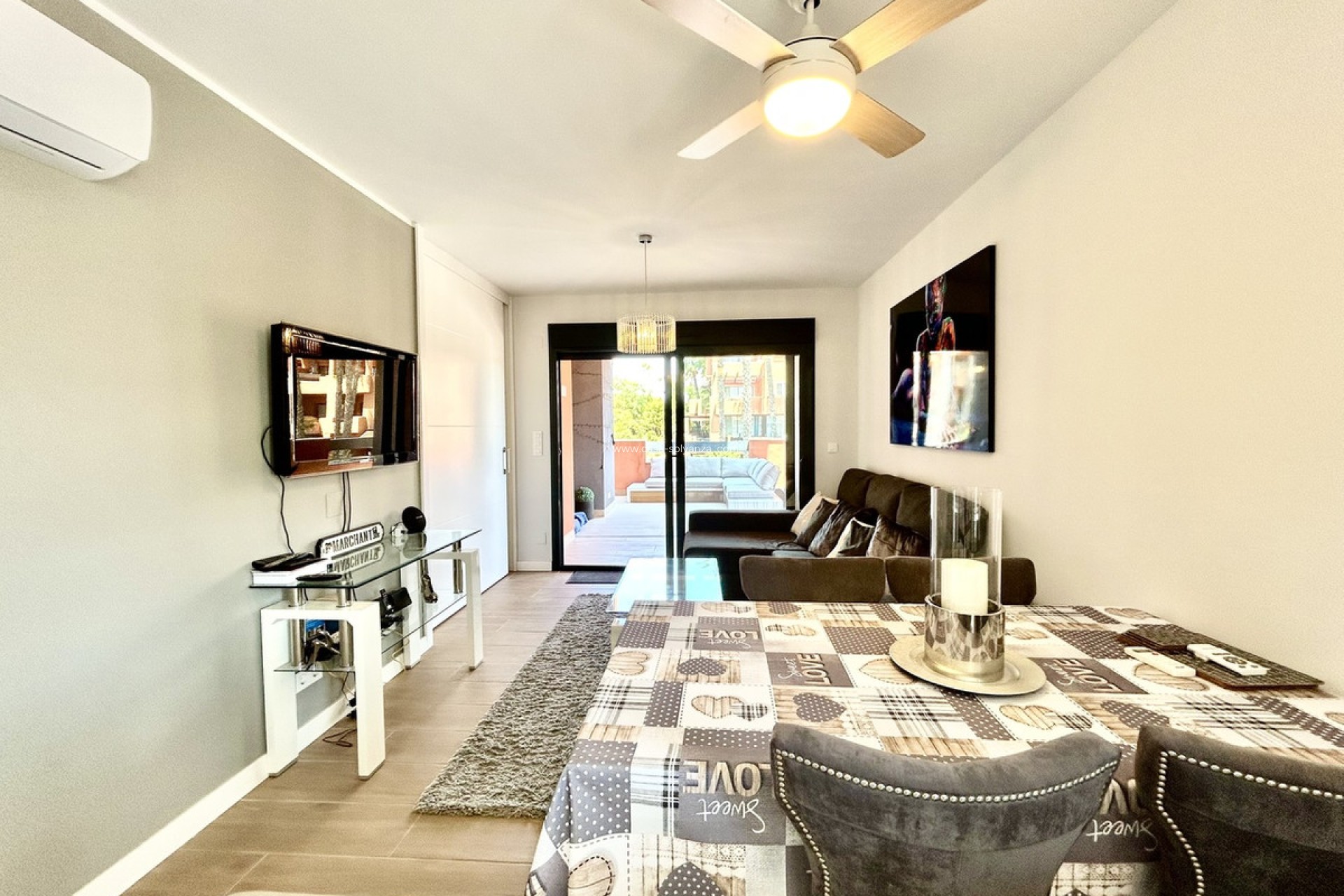 Resale - Apartment / flat - Orihuela - Villamartin