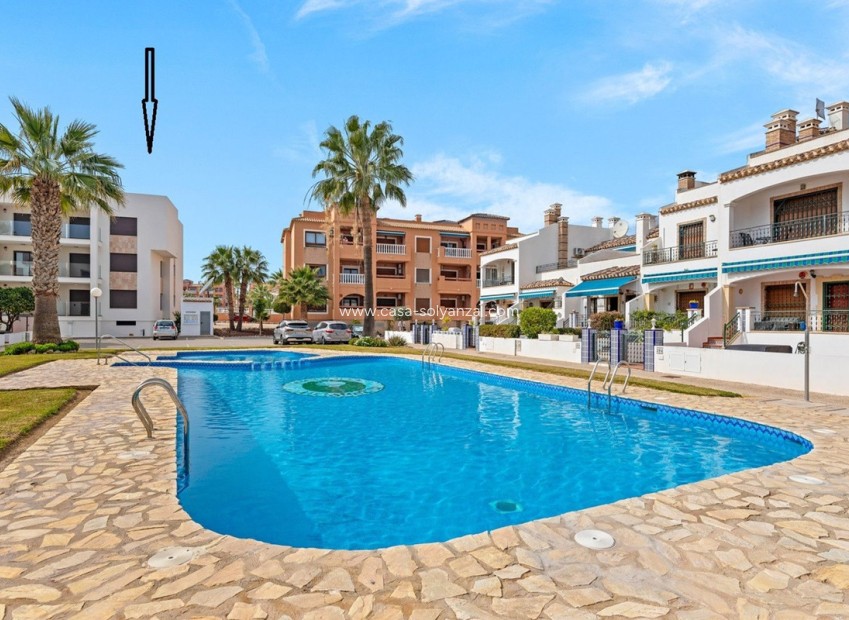 Resale - Apartment / flat - Orihuela - Villamartin