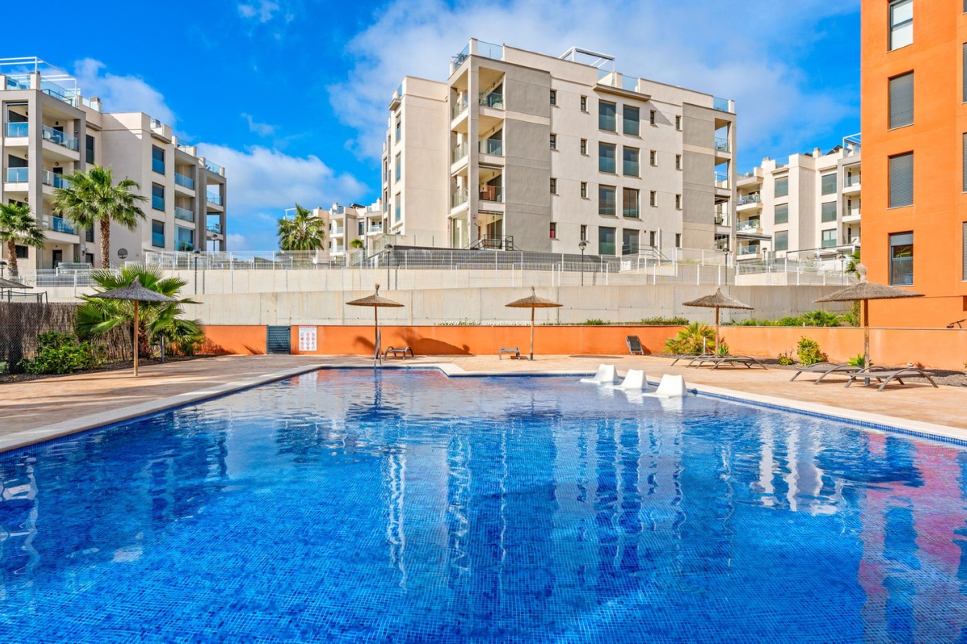 Resale - Apartment / flat - Orihuela - Villamartin