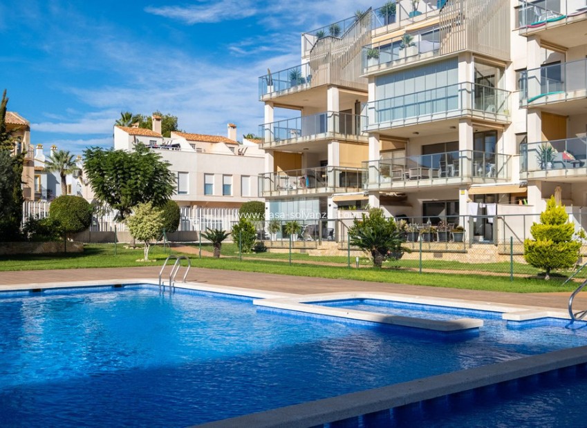 Resale - Apartment / flat - Orihuela - Villamartin