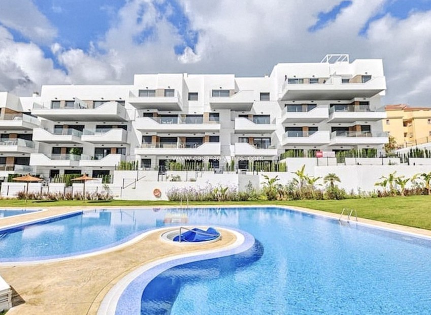 Resale - Apartment / flat - Orihuela - Villamartin