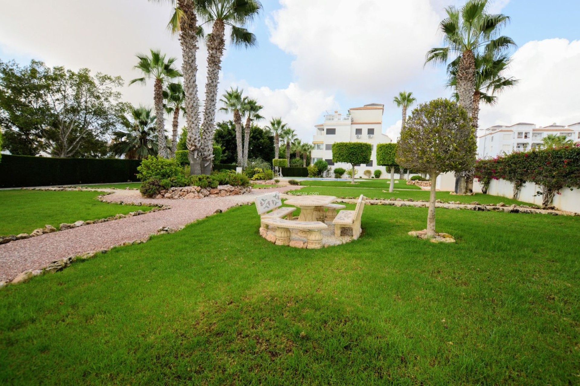 Resale - Apartment / flat - Orihuela - Villamartin