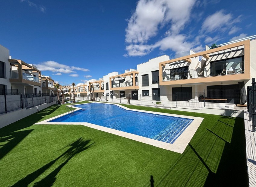 Resale - Apartment / flat - Orihuela - Villamartin