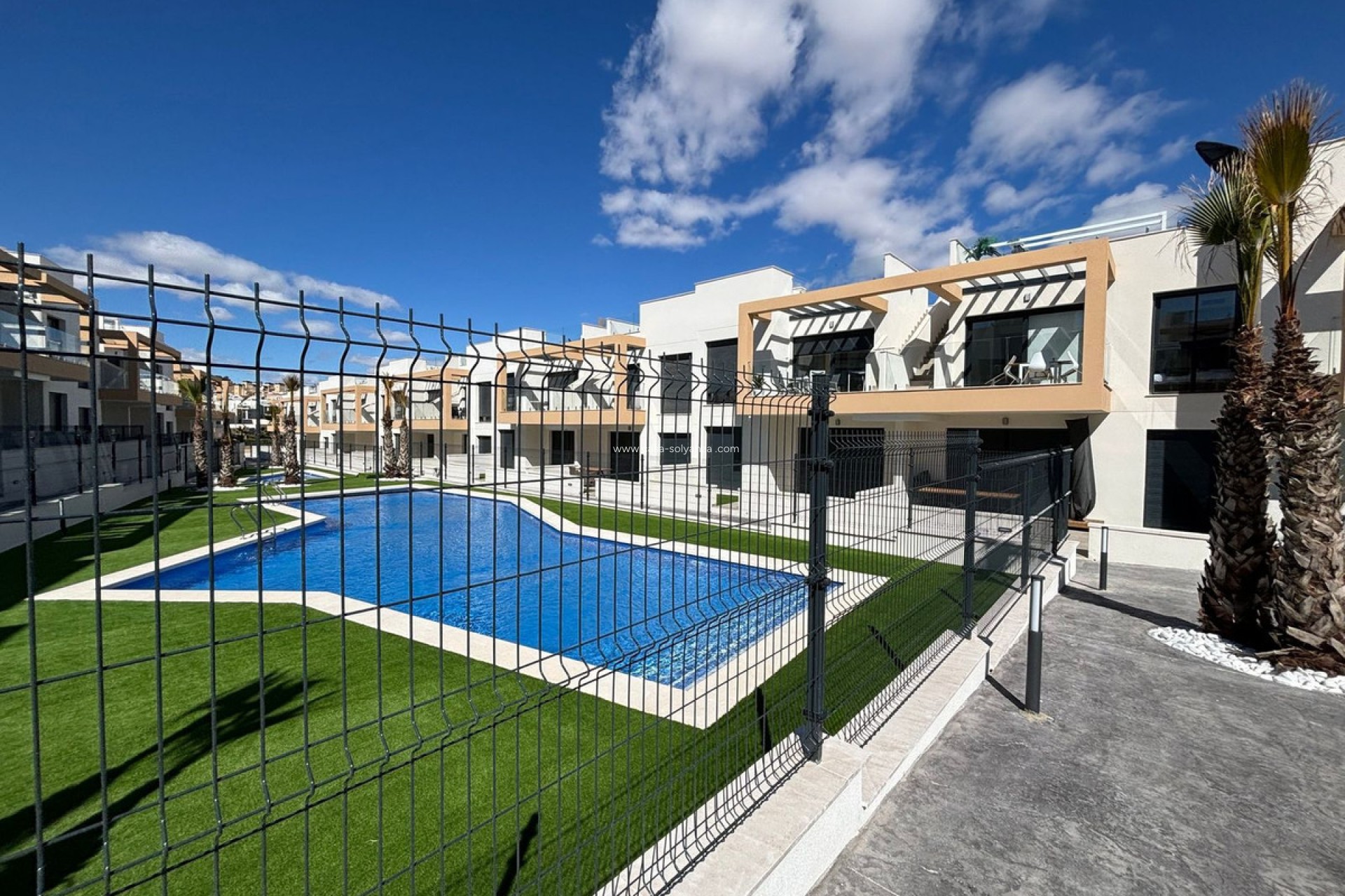 Resale - Apartment / flat - Orihuela - Villamartin