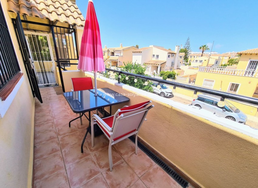 Resale - Apartment / flat - Orihuela - Villamartin