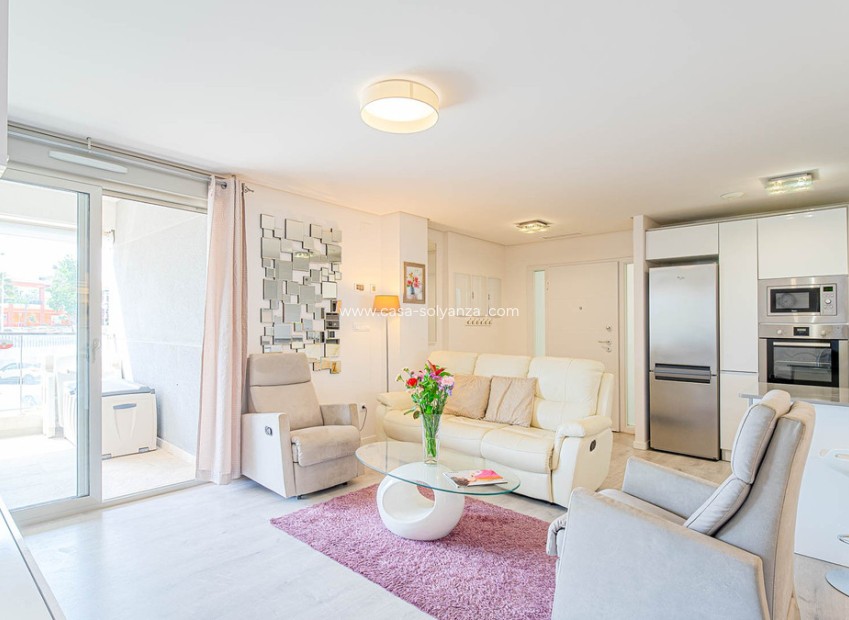 Resale - Apartment / flat - Orihuela - Villamartin