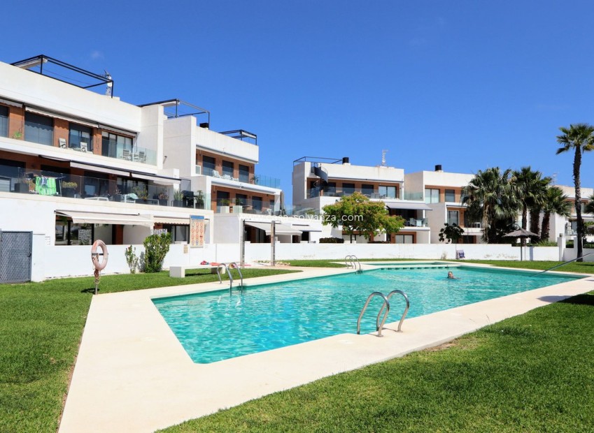 Resale - Apartment / flat - Orihuela - Villamartin