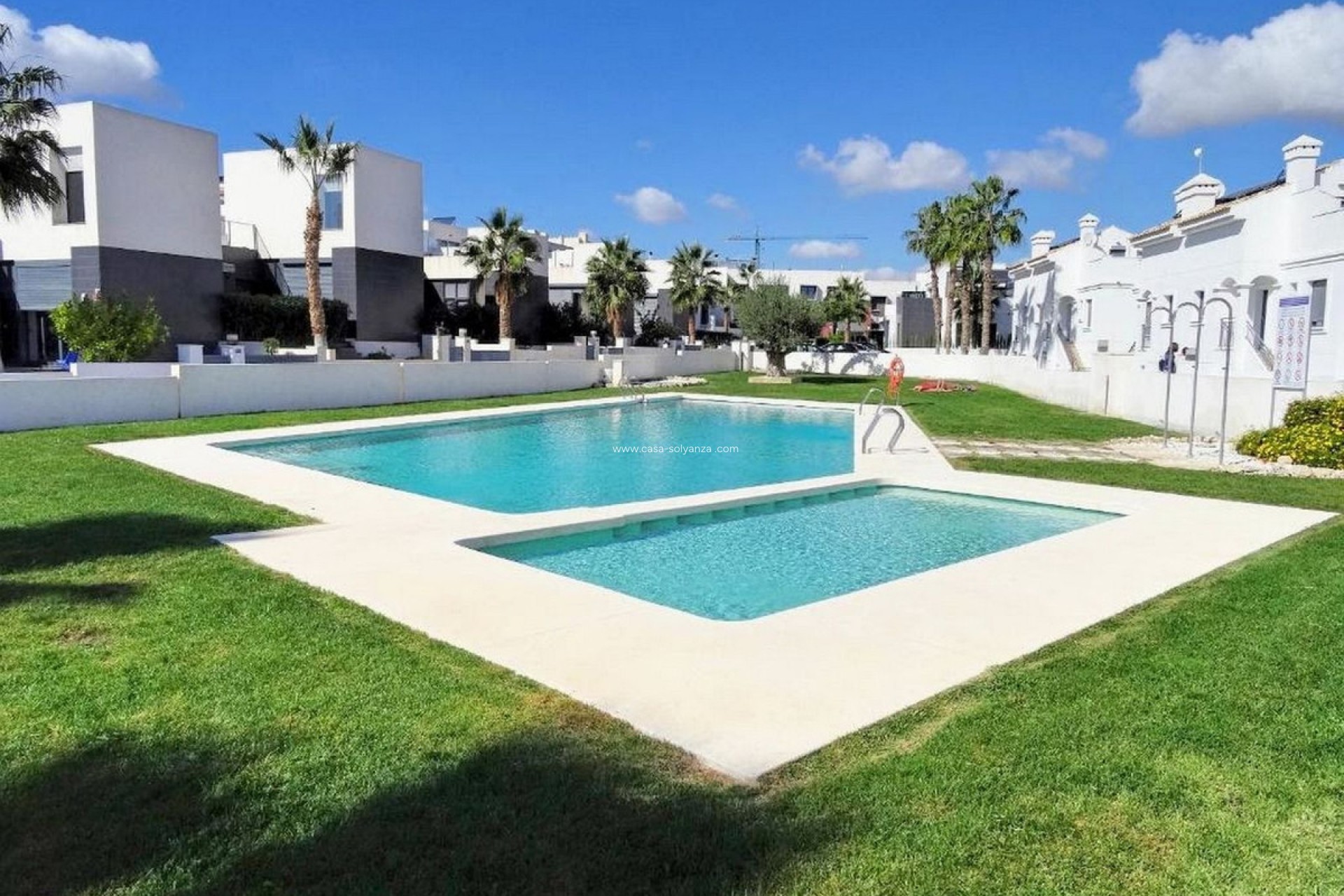 Resale - Apartment / flat - Orihuela - Villamartin