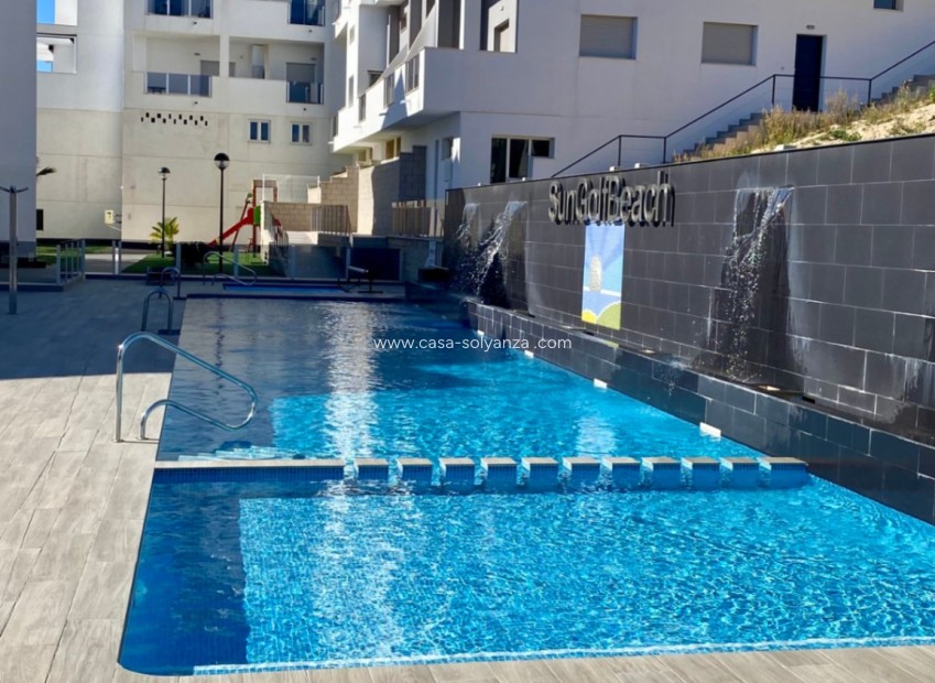 Resale - Apartment / flat - Orihuela - Villamartin