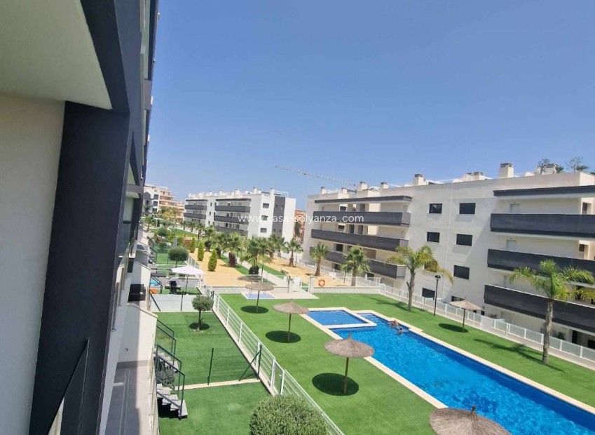 Resale - Apartment / flat - Orihuela - Villamartin