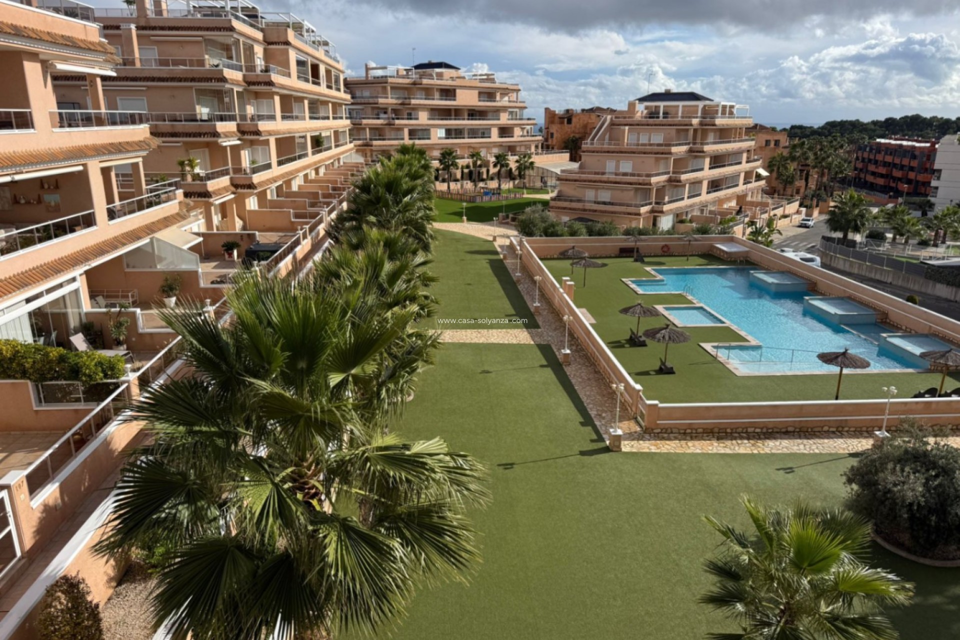 Resale - Apartment / flat - Orihuela - Villamartin