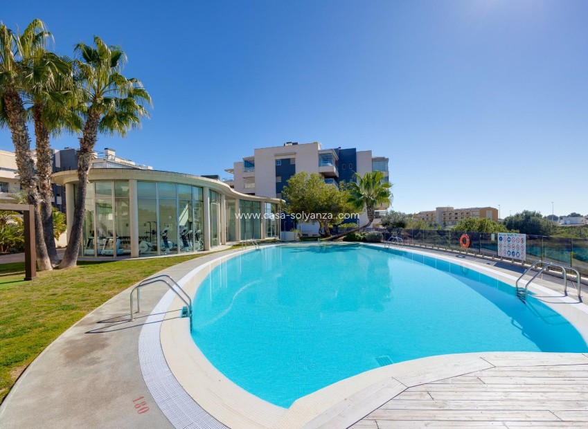 Resale - Apartment / flat - Orihuela - Villamartin