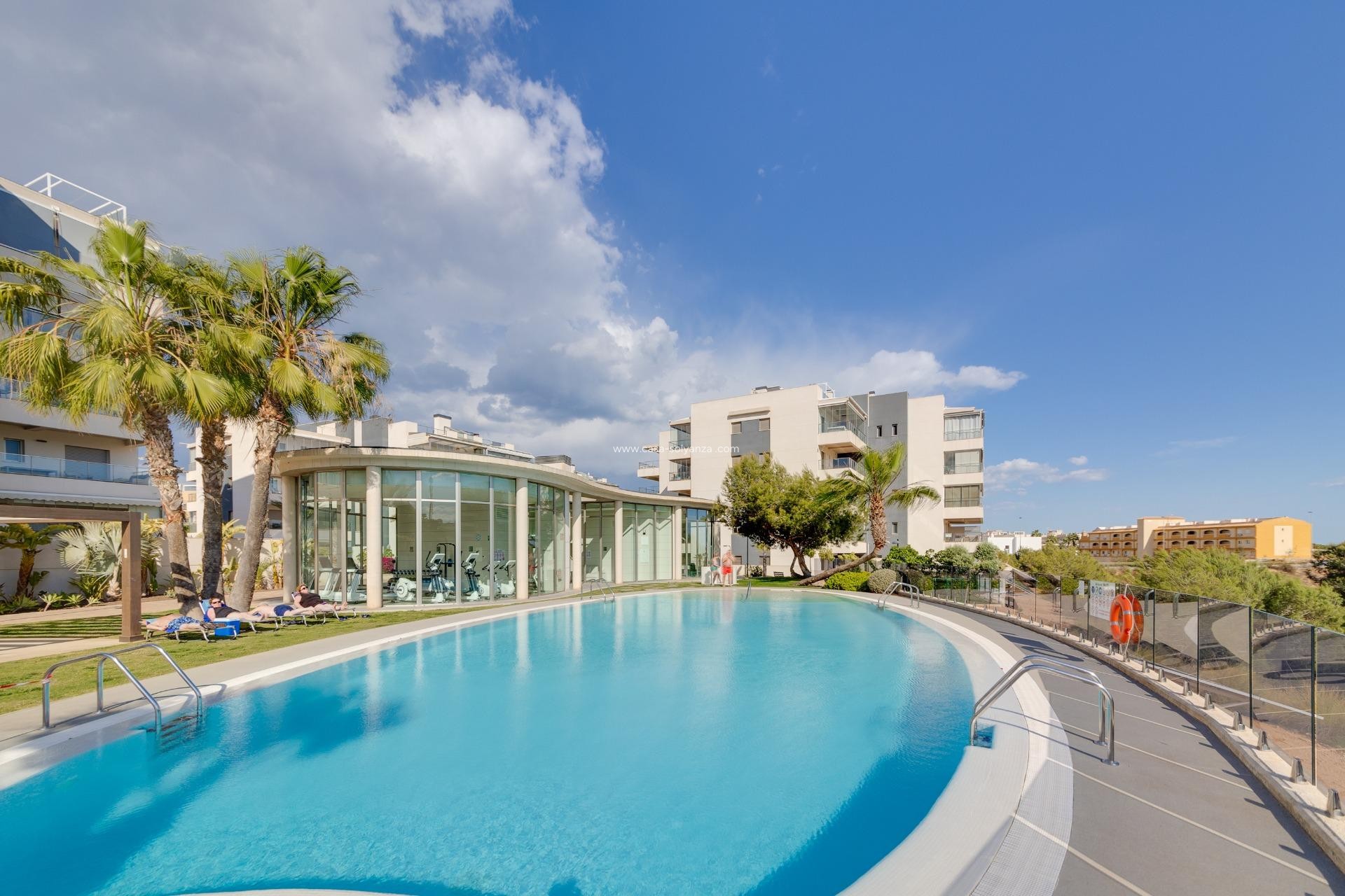 Resale - Apartment / flat - Orihuela - Villamartin