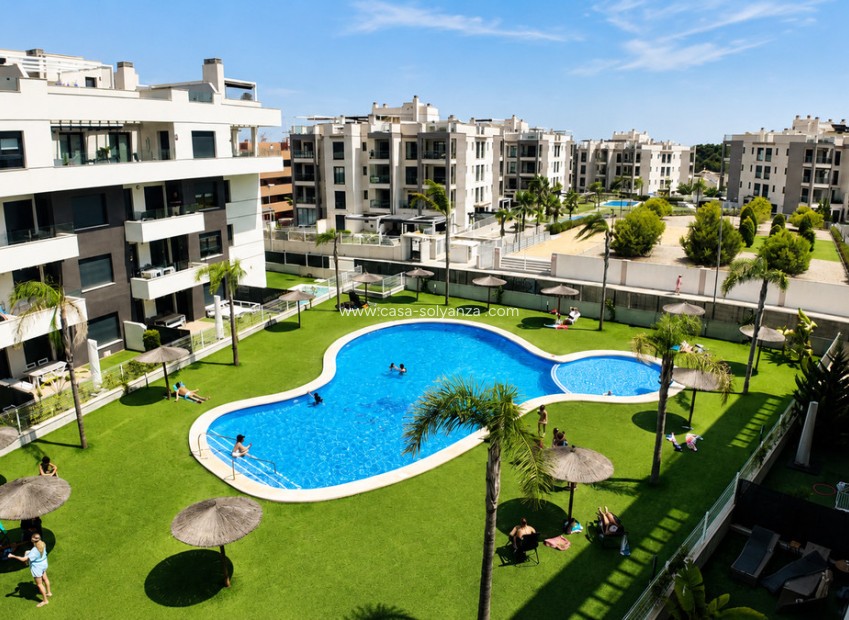 Resale - Apartment / flat - Orihuela - Villamartin