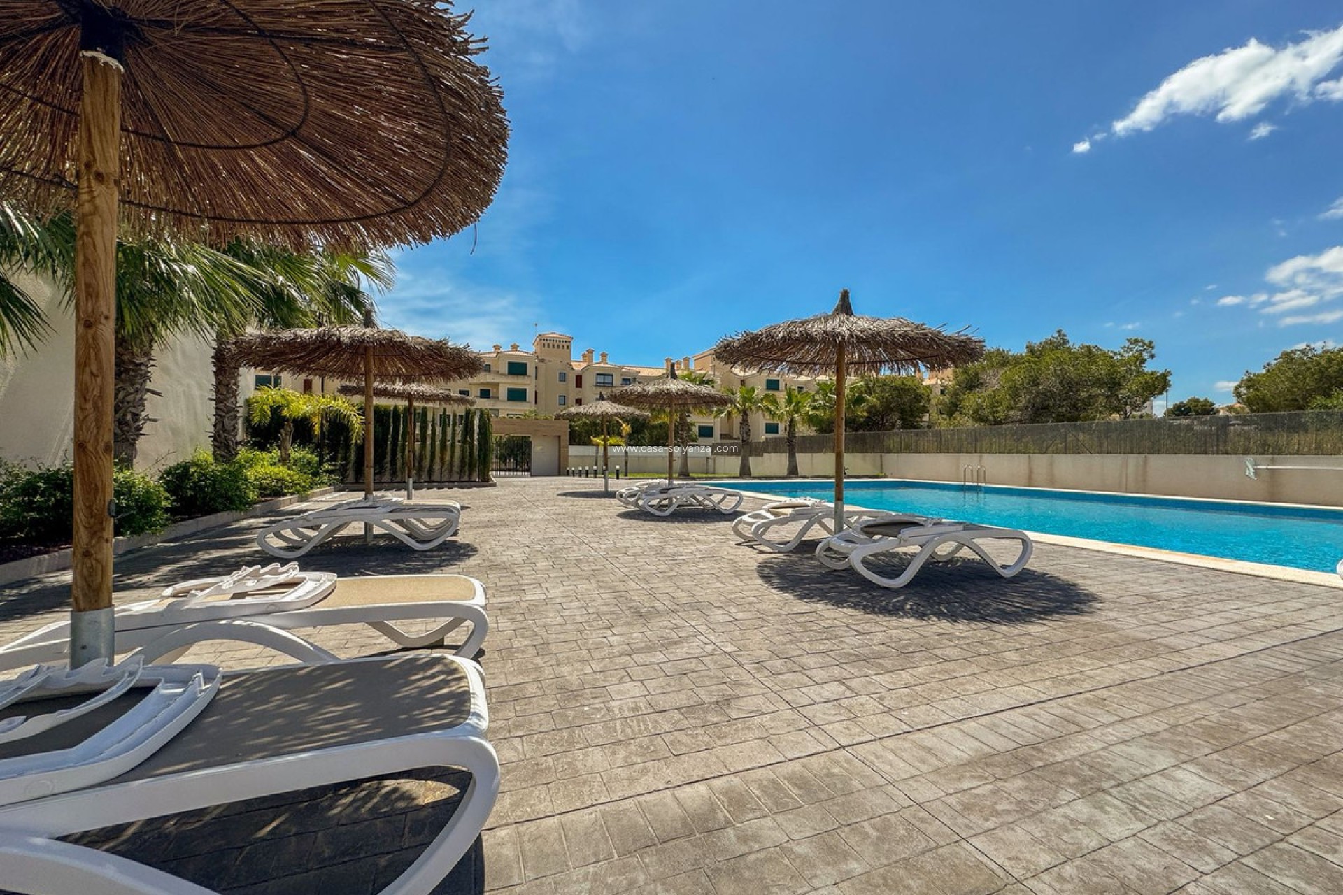 Resale - Apartment / flat - Orihuela - Villamartin