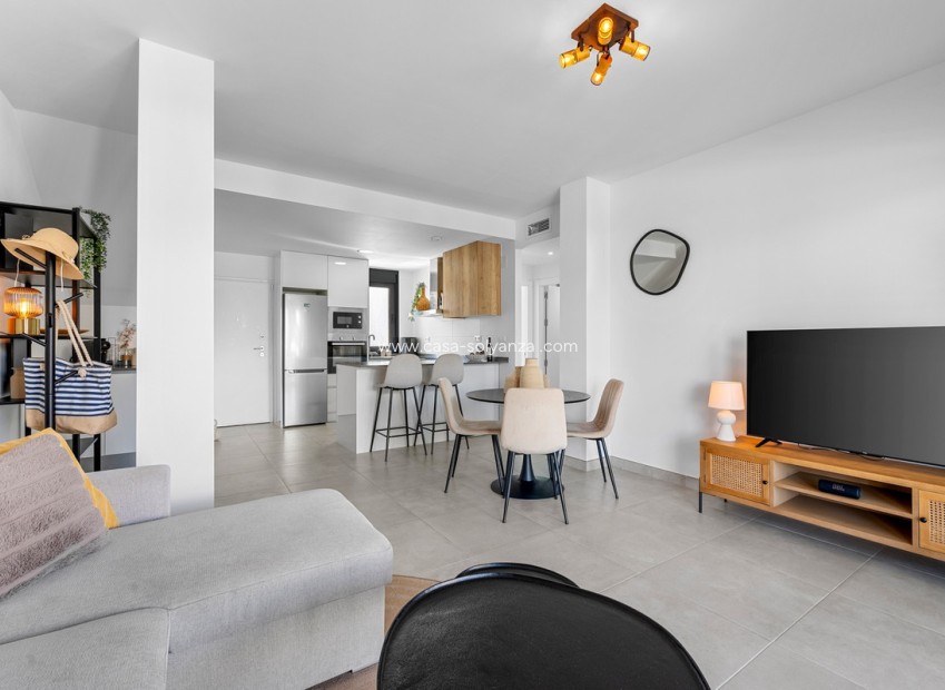 Resale - Apartment / flat - Orihuela - Villamartin