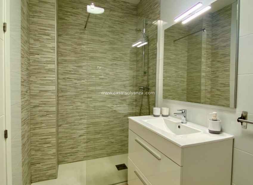 Resale - Apartment / flat - Orihuela - Villamartin