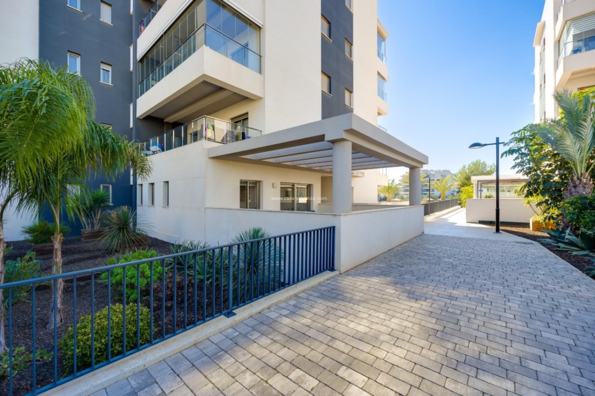 Resale - Apartment / flat - Orihuela - Villamartin